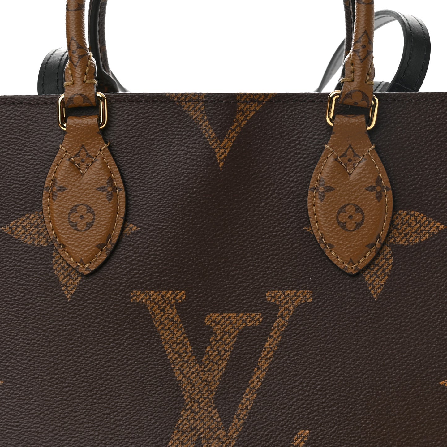 Reverse Monogram Giant Onthego MM