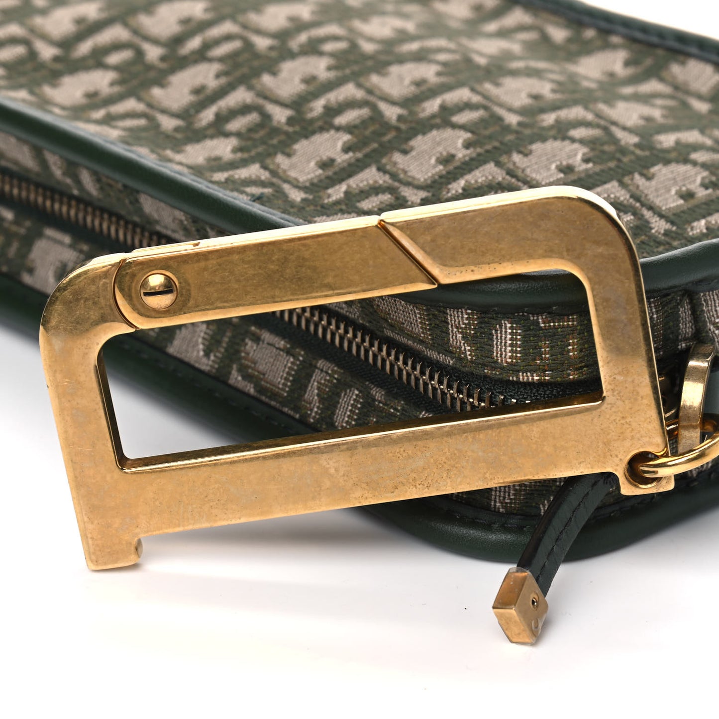 Oblique Diorquake Clutch Green