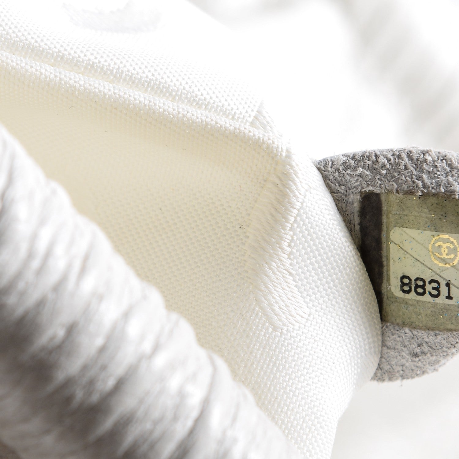 Chanel Caviar Shoulder Bag White 7 of 10