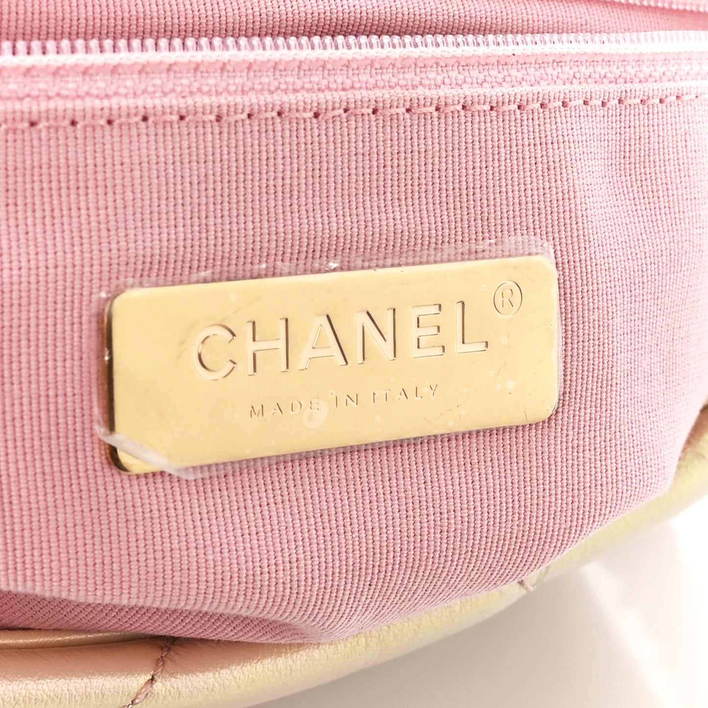 Iridescent Lambskin Quilted Medium Chanel 19 Flap Pink