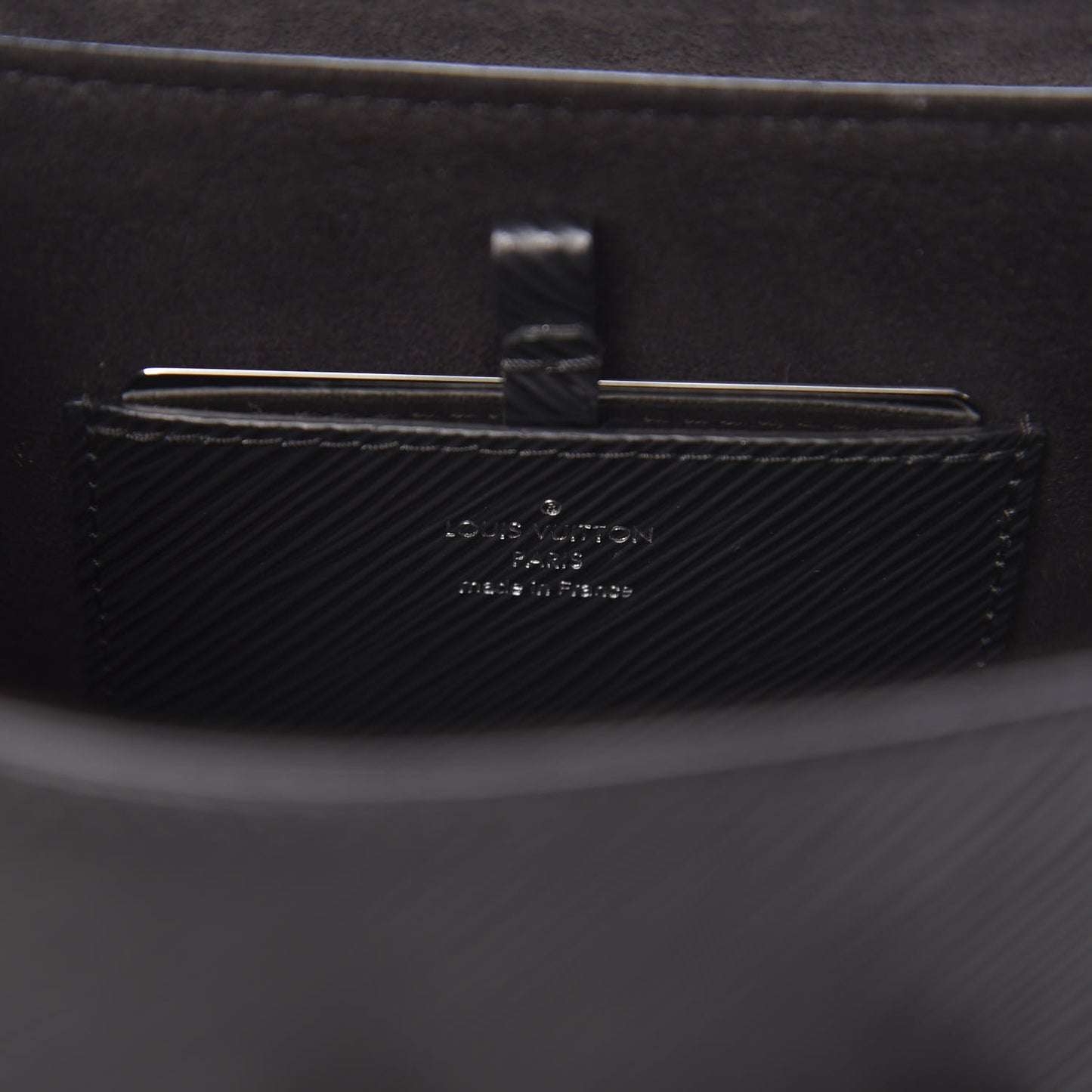 Epi Twist Shoulder Bag MM Black