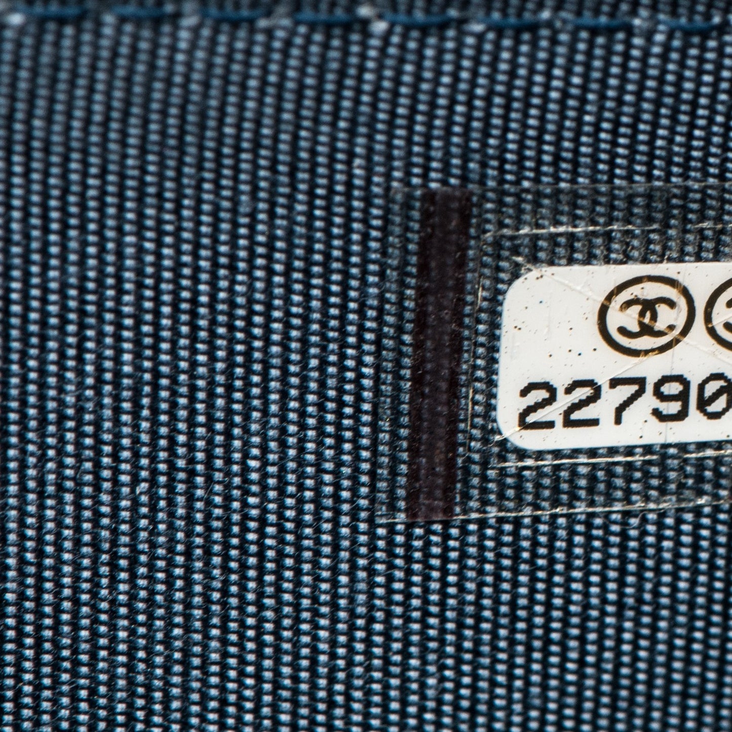 Caviar Quilted Yen Wallet Navy Blue