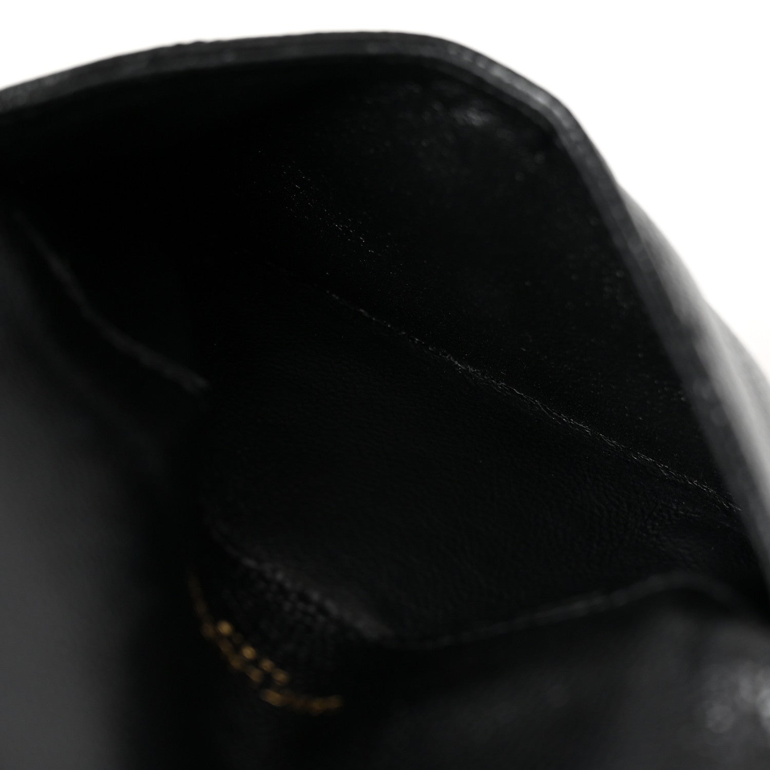 Saint Laurent Grain De Poudre Matelasse Chevron Monogram Compact Wallet Black 5 of 9