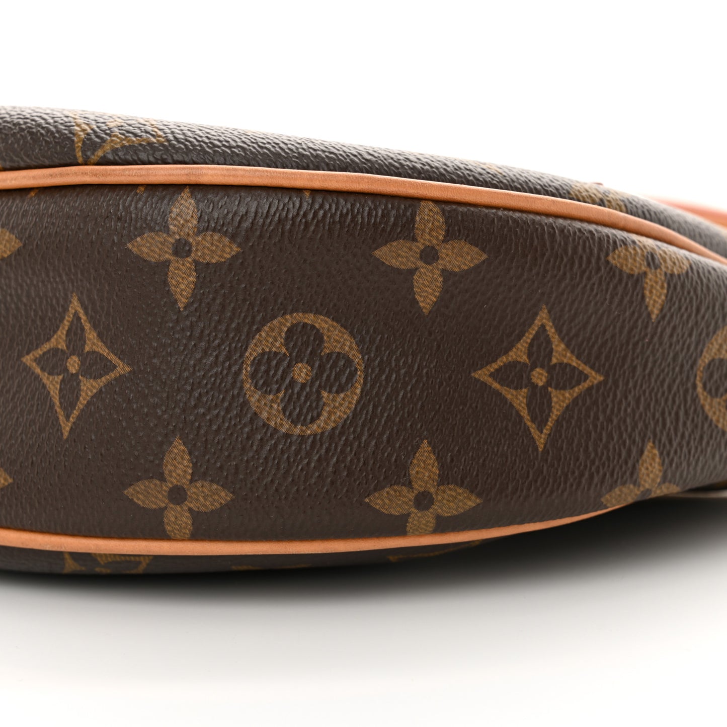 Monogram Loop