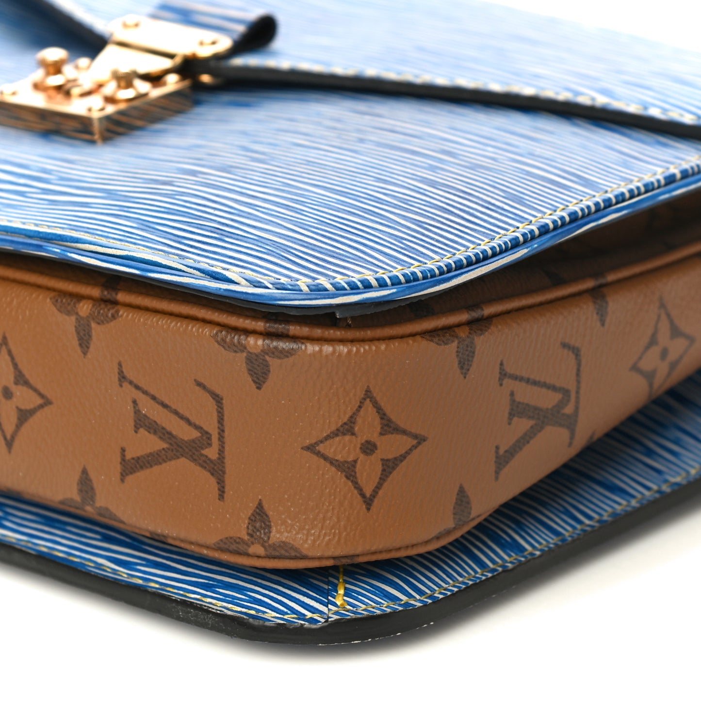 Epi Reverse Monogram Pochette Metis Denim Light