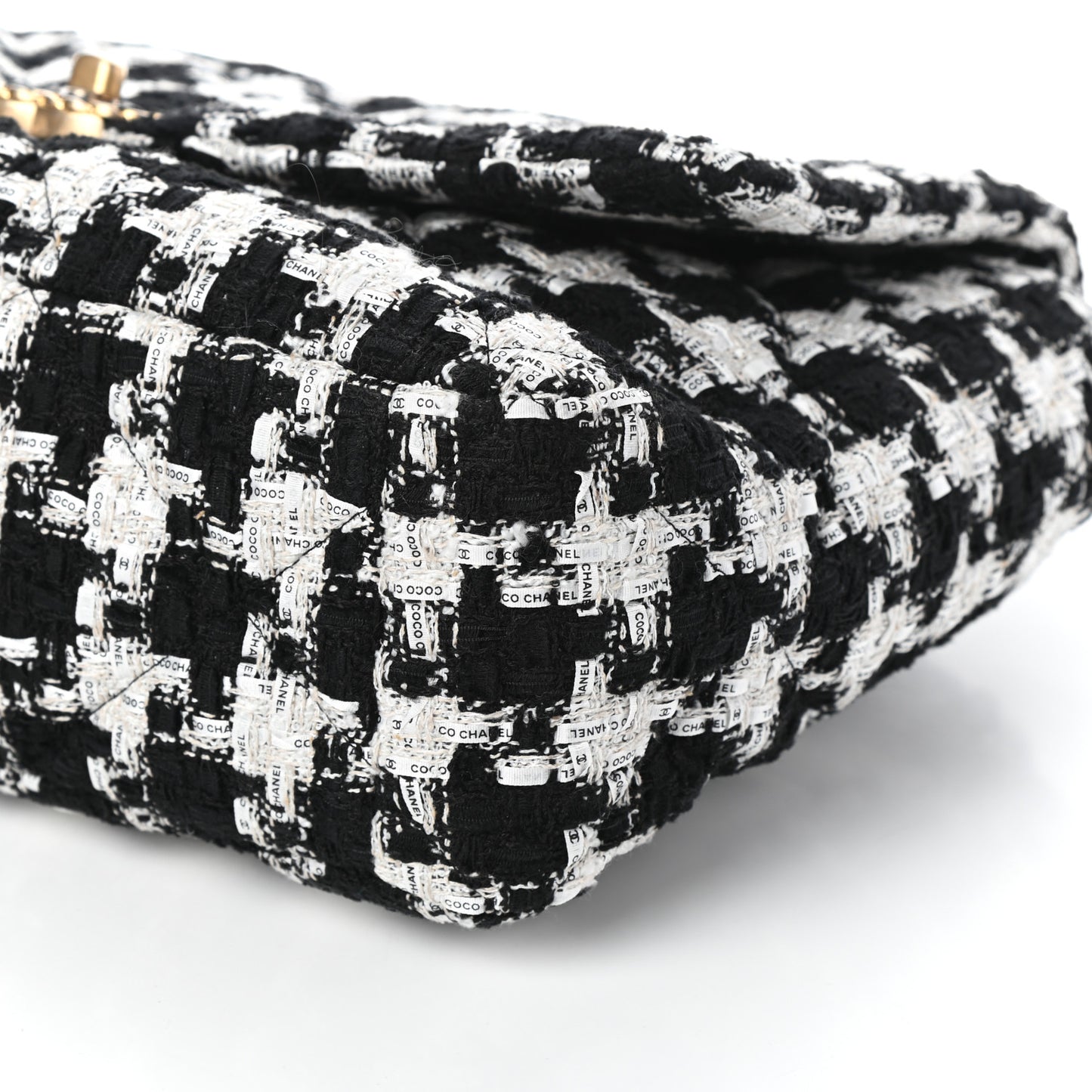 Tweed Quilted Maxi Chanel 19 Flap Black Ecru White