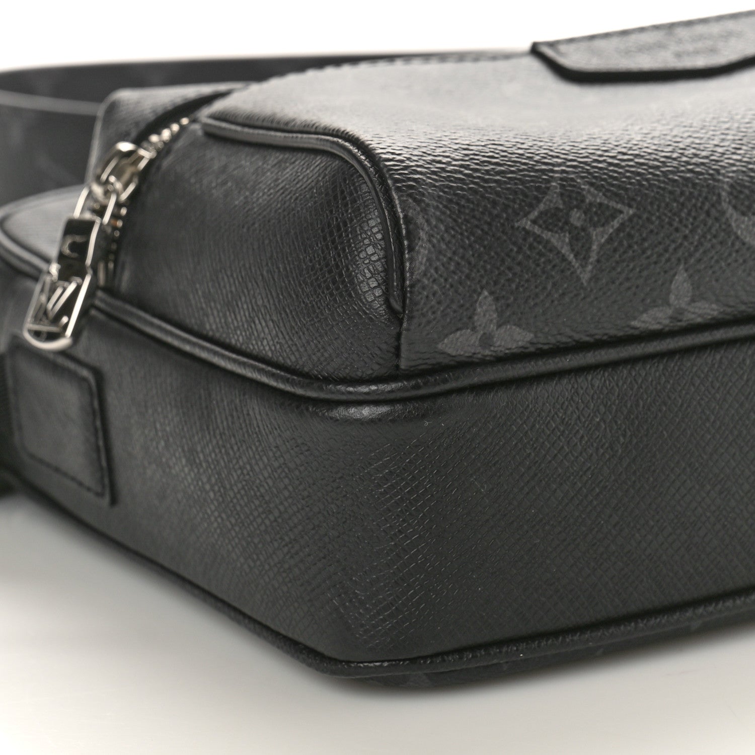 Louis Vuitton Taiga Monogram Eclipse Outdoor Messenger Black 8 of 9