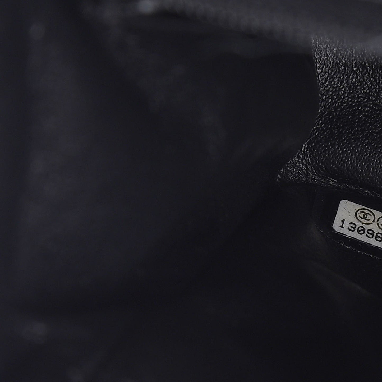 Caviar Quilted Jumbo Single Flap Black