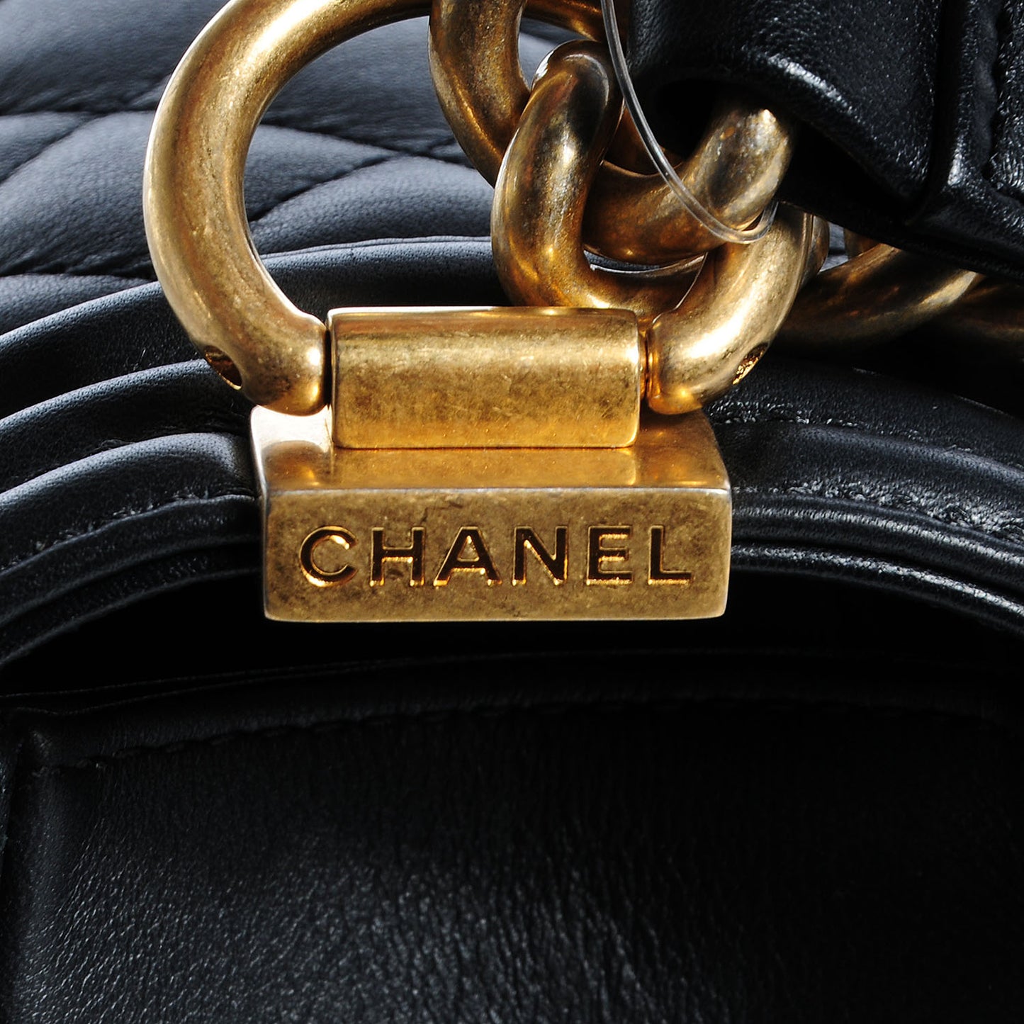 Calfskin New Medium Boy Flap Black