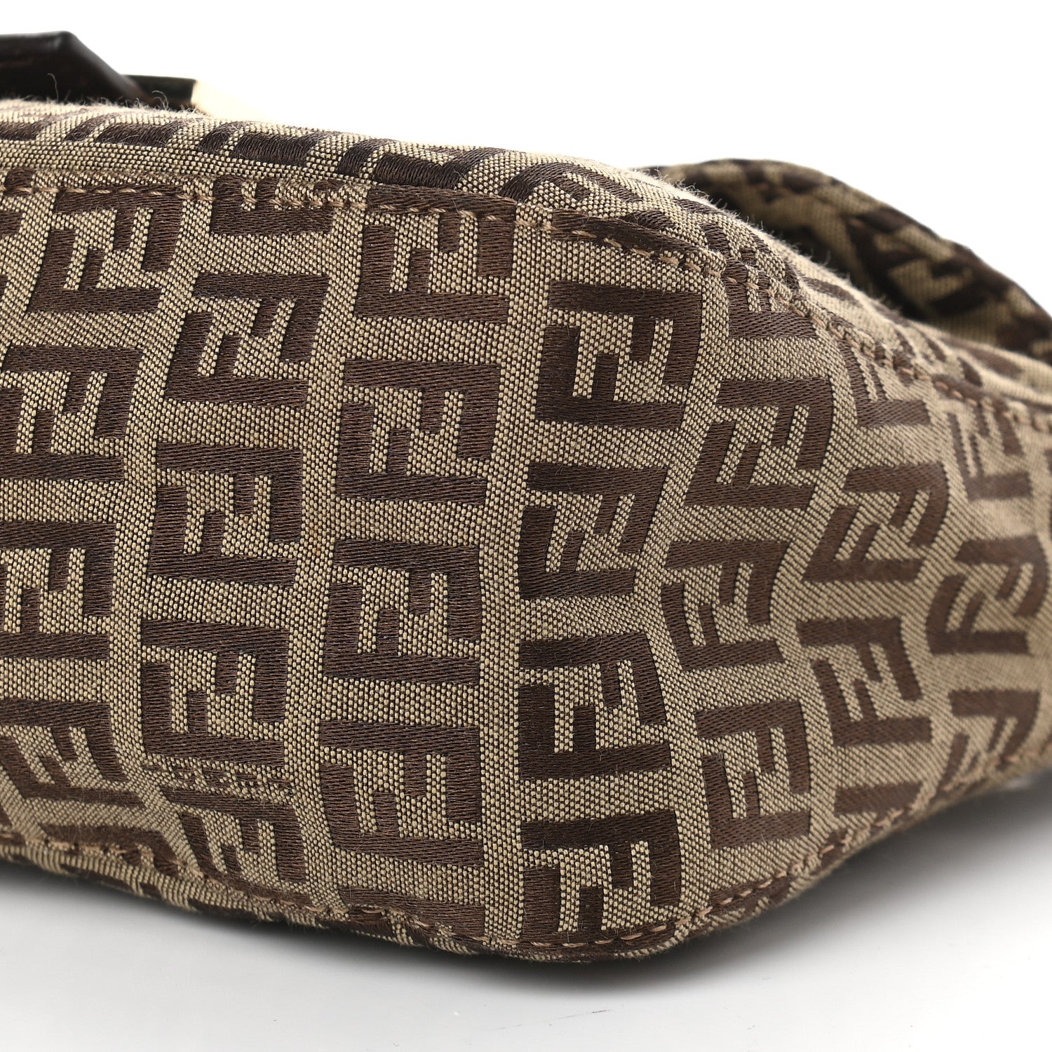 Fendi Zucchino Vitello Baguette Mogano Panna Bruciato 7 of 7
