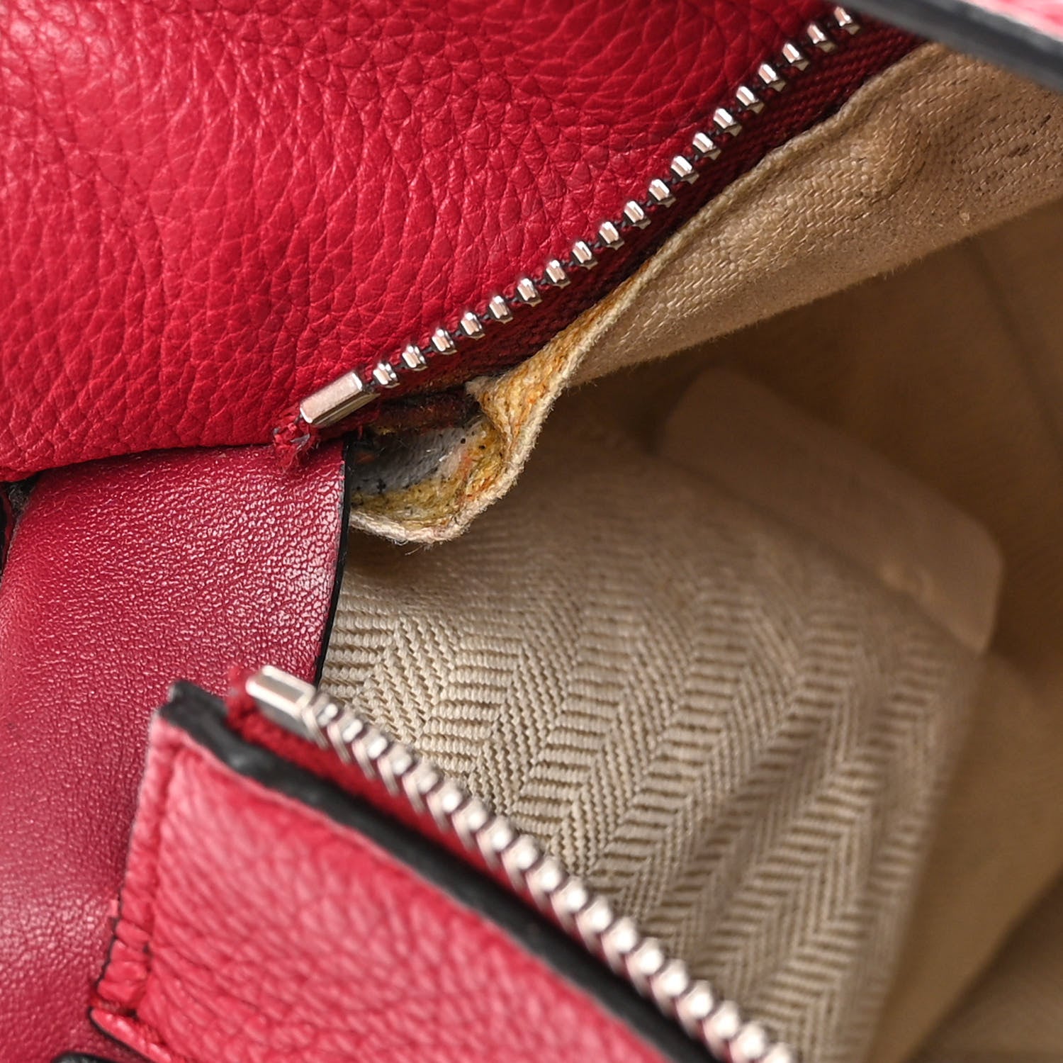 Loewe Calfskin Medium Puzzle Bag Rouge 13 of 18