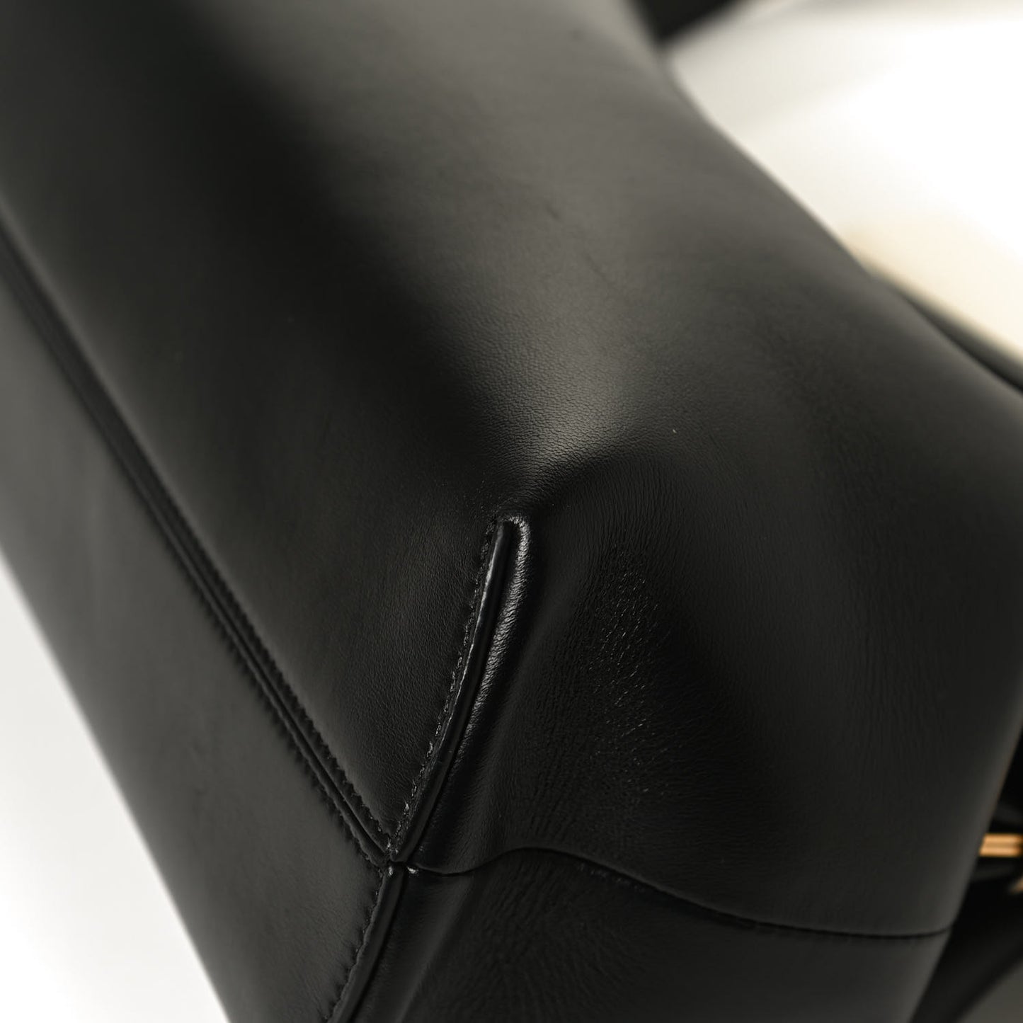 Shiny Nappa Medium Fendi First Black