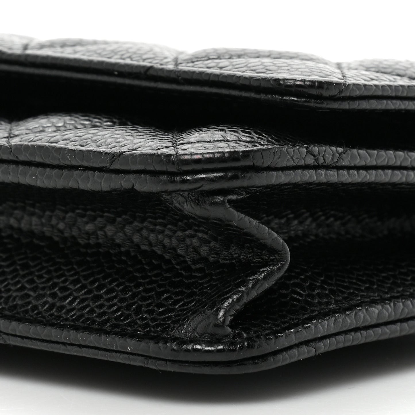 Caviar Quilted Wallet on Chain WOC Black