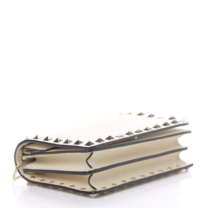 Valentino Garavani Vitello Rockstud Wallet on Chain Ivory 4 of 10