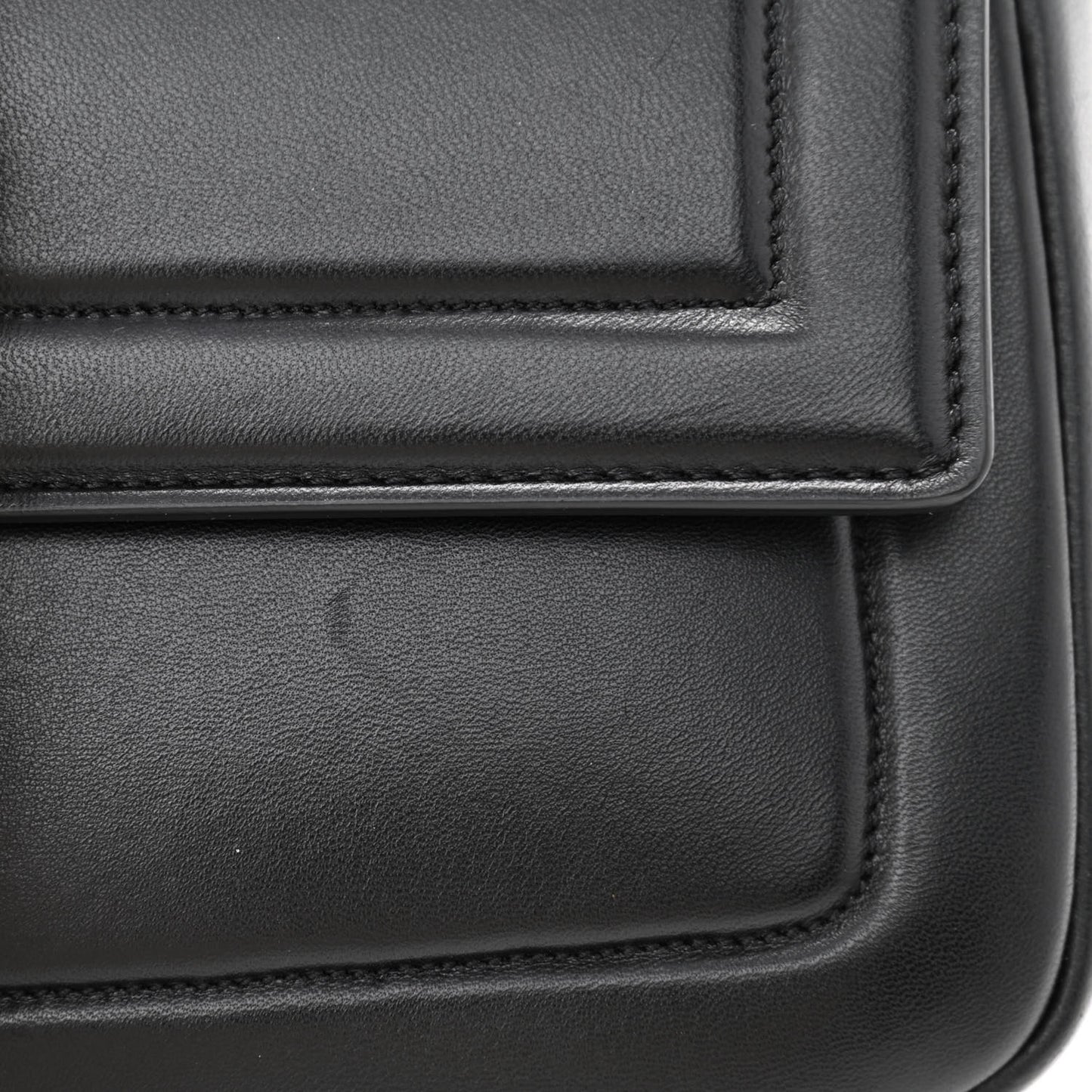 Nappa Apolo Chain Baguette Black