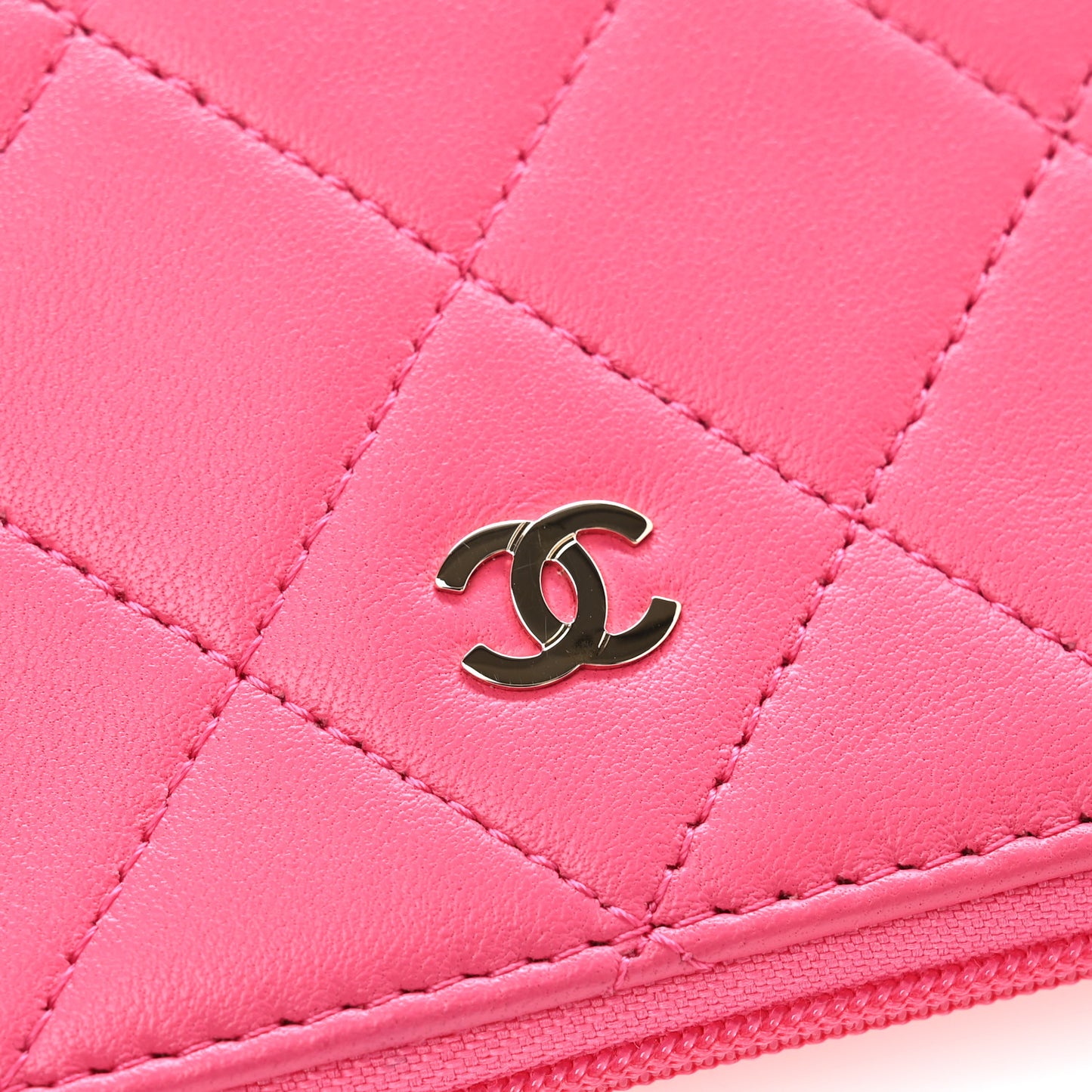 Lambskin Quilted Zip Pouch Pink