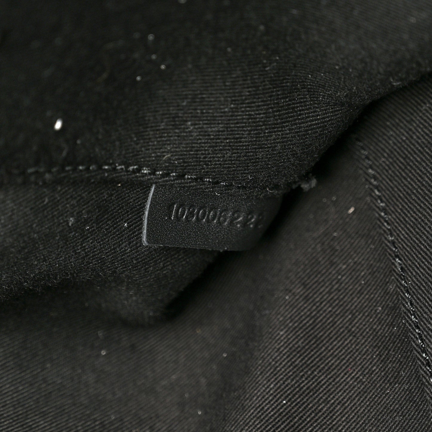 Raffia Calfskin Pipe Bag Black