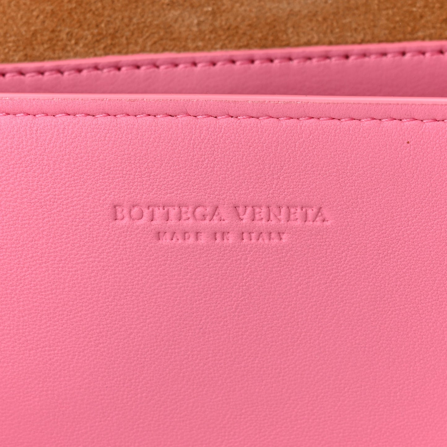 Lambskin Maxi Intrecciato Mini Cassette Crossbody Bag Pink