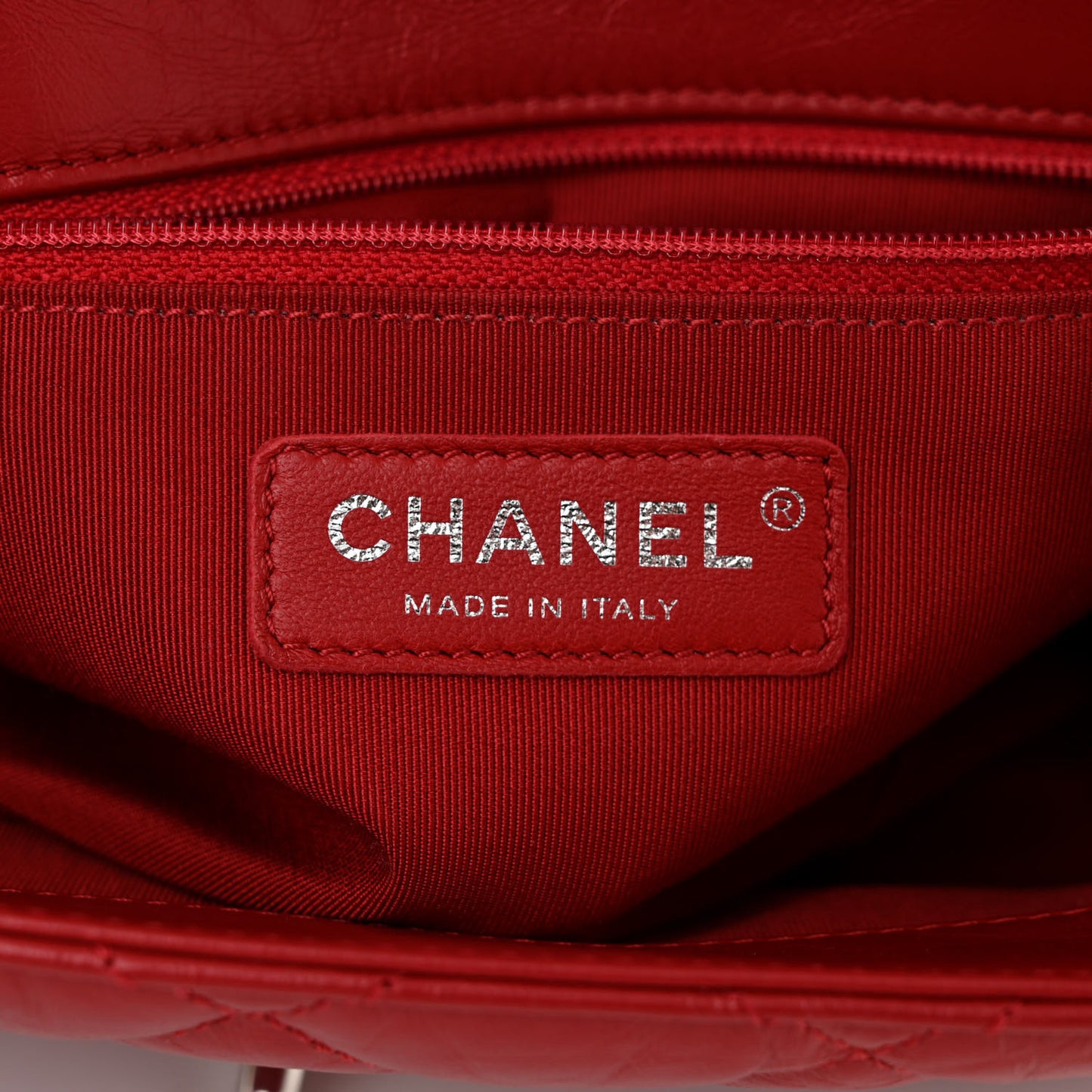 Crumpled Calfskin Medium Chain All Over Flap Red