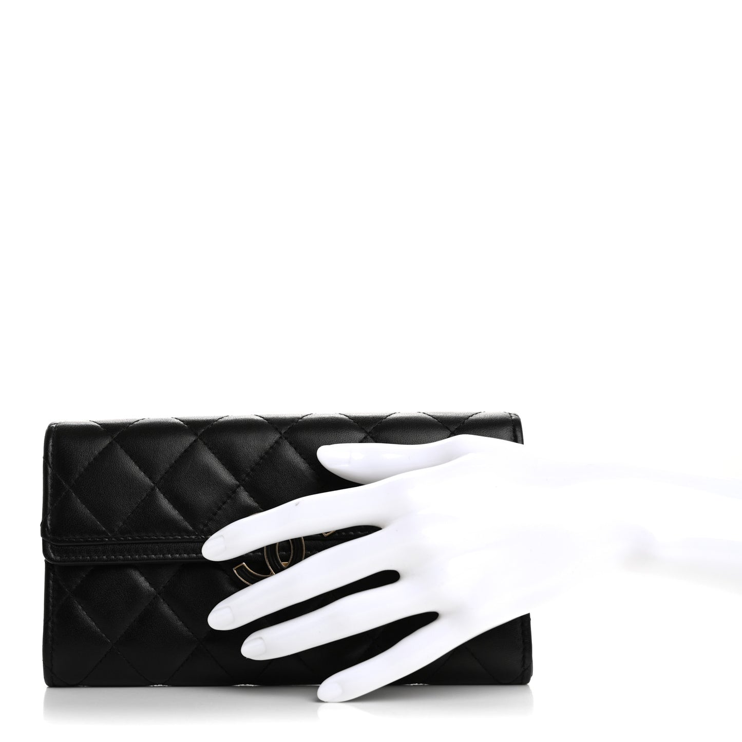 Lambskin Quilted CC Chic Gusset Wallet Black