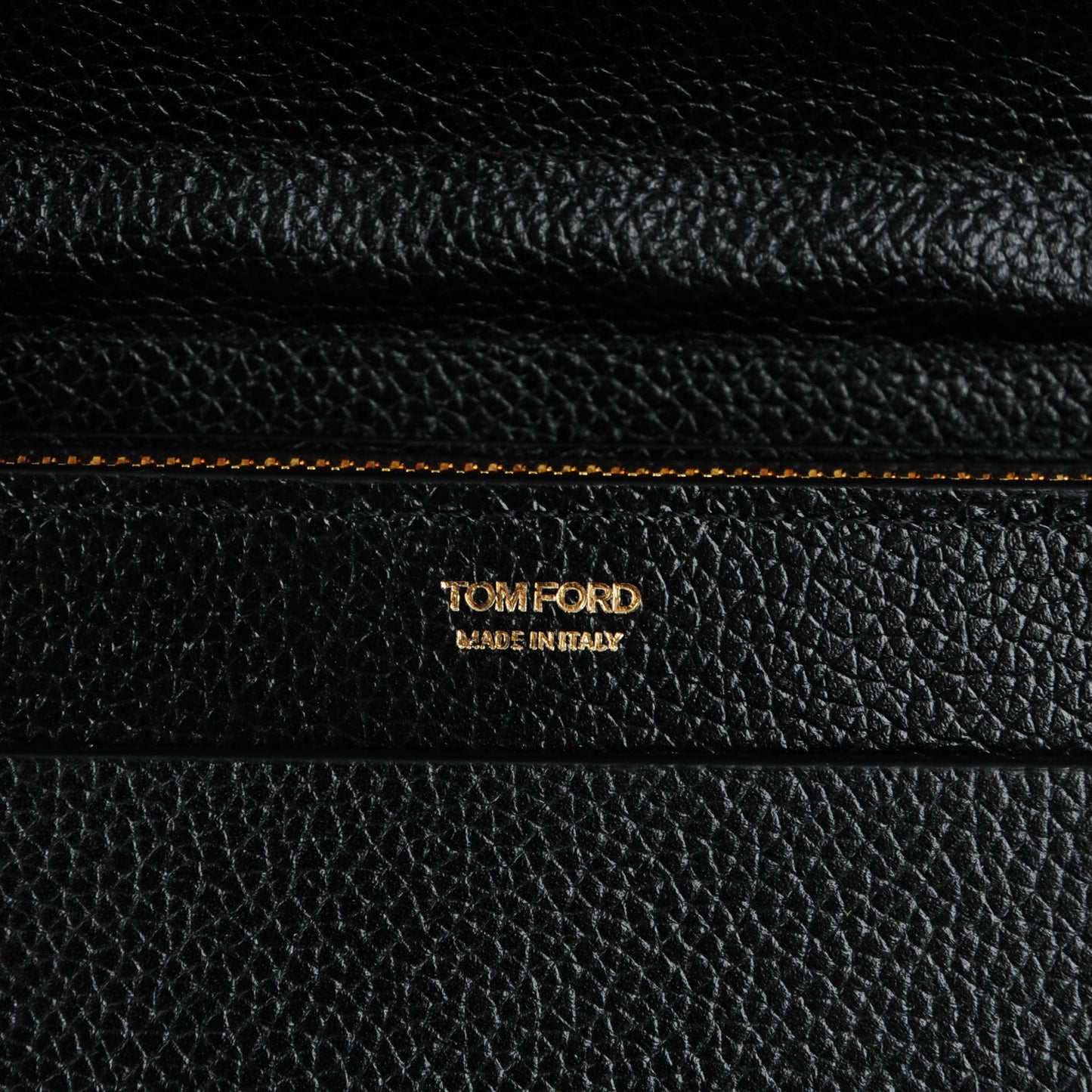 Pebbled Calfskin Wallet On Chain Black