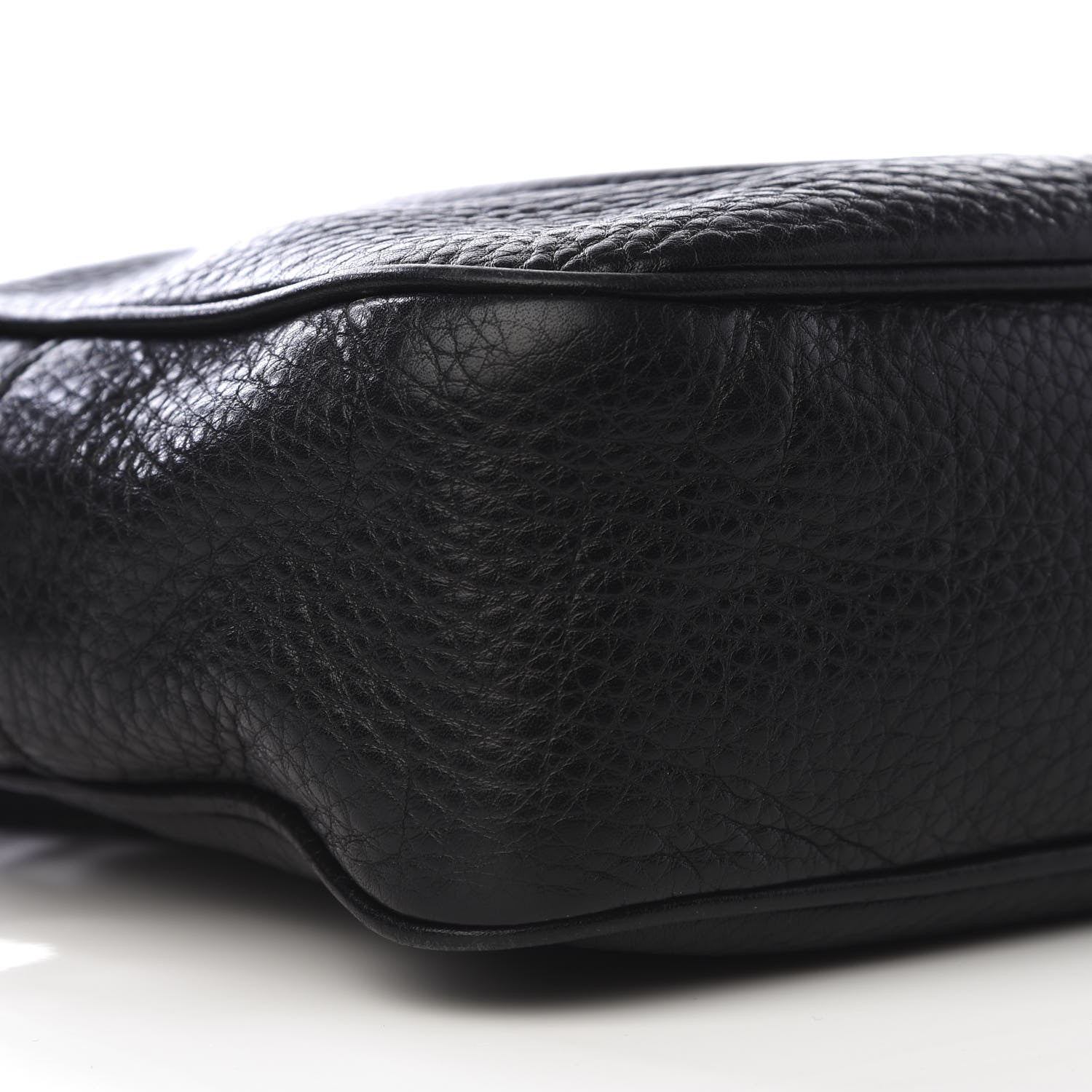 Gucci Pebbled Calfskin Small Soho Disco Bag Black 5 of 9