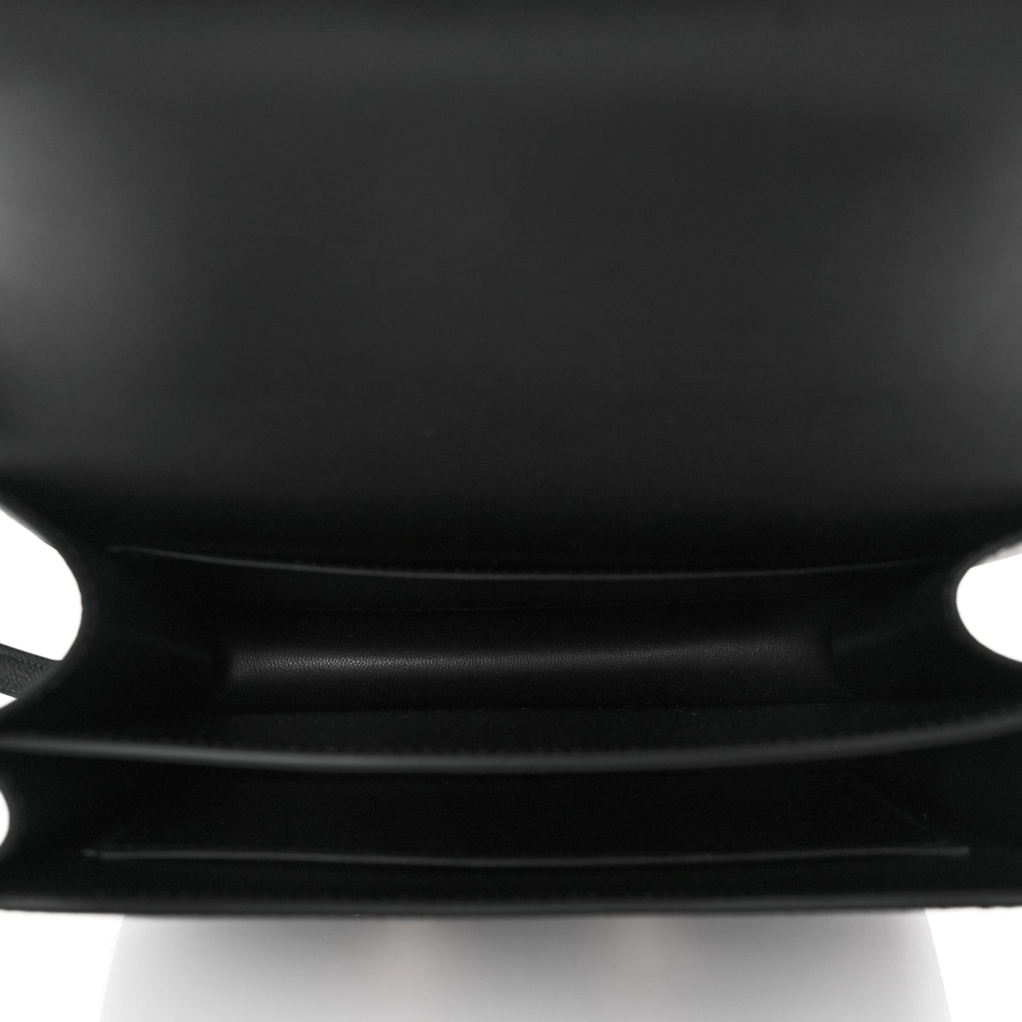 Epsom Constance 18 Black