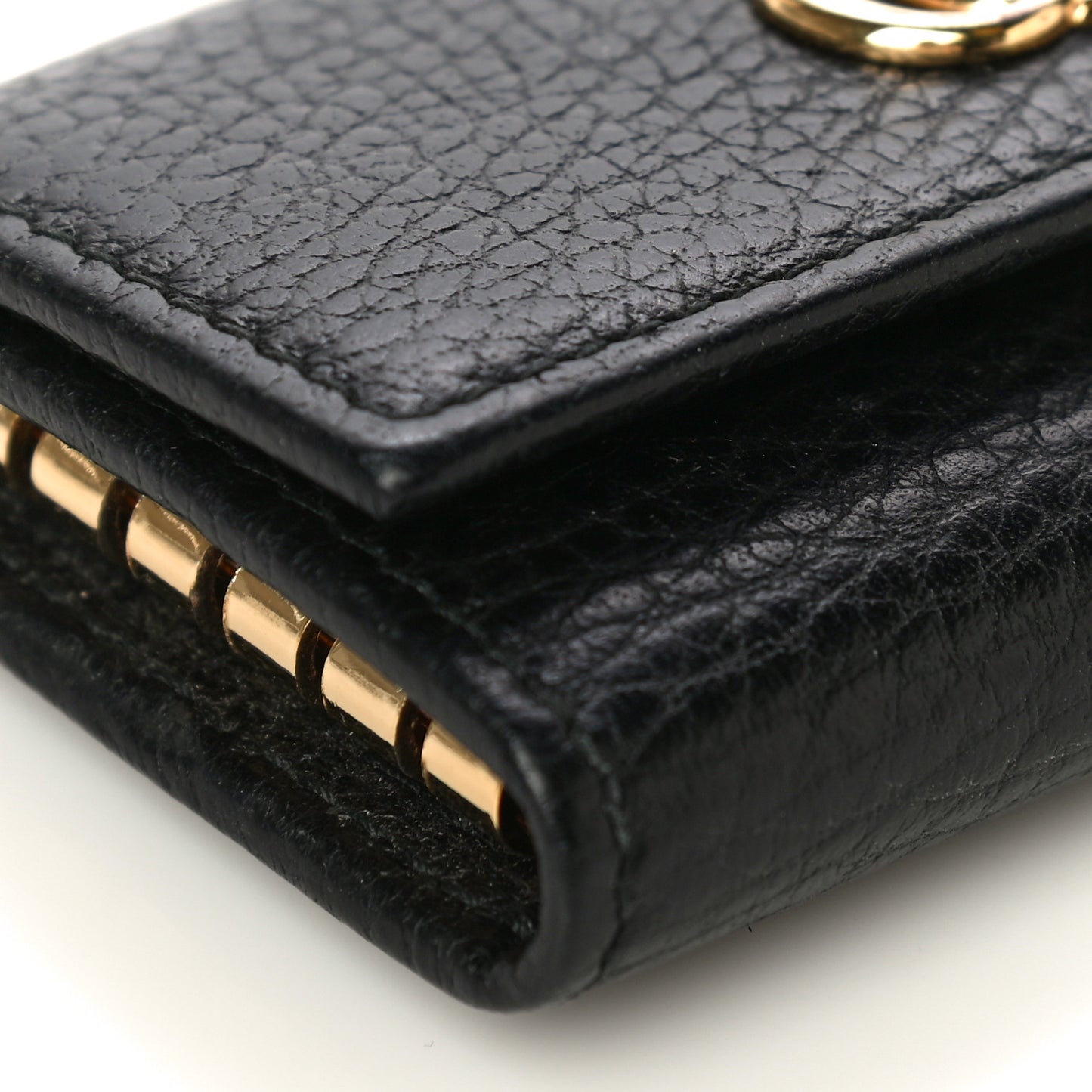 Pebbled Calfskin GG Marmont 6 Key Holder Black