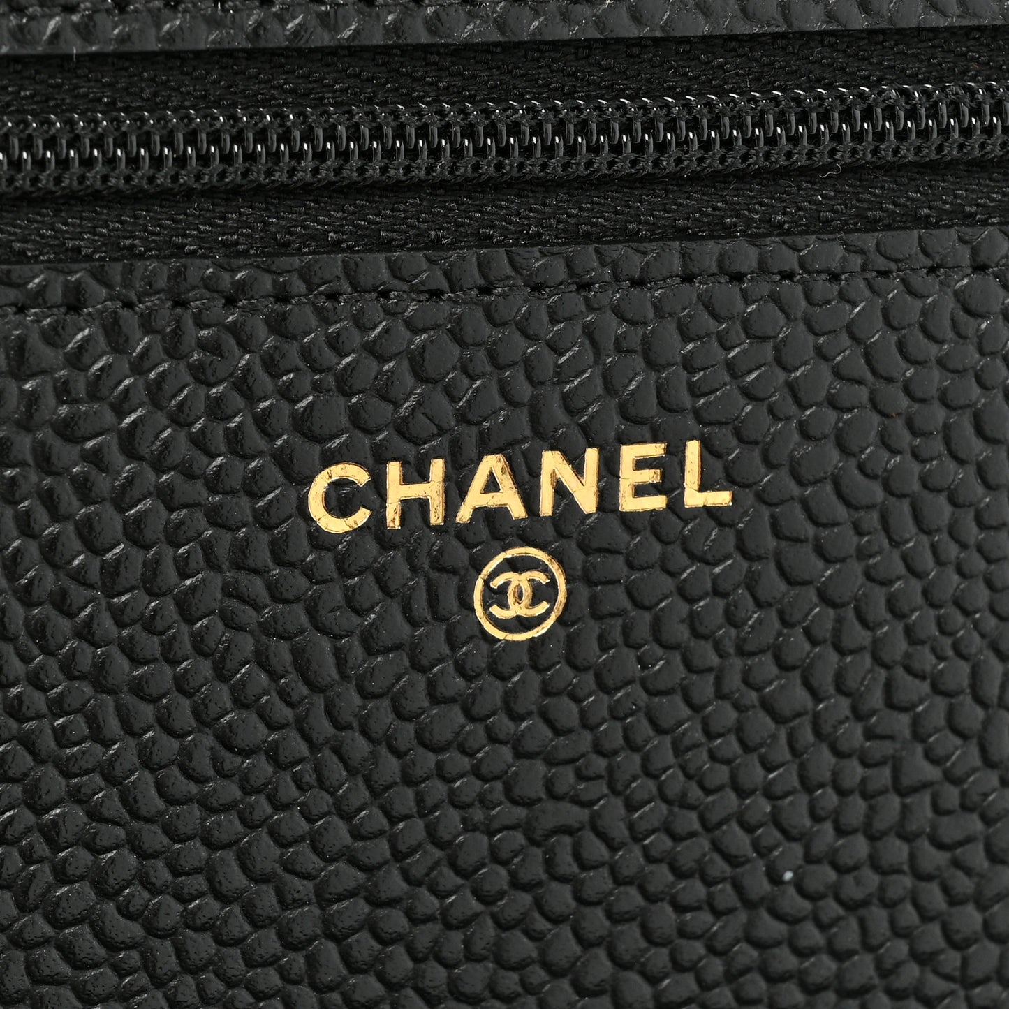 Caviar Quilted Wallet on Chain WOC Black
