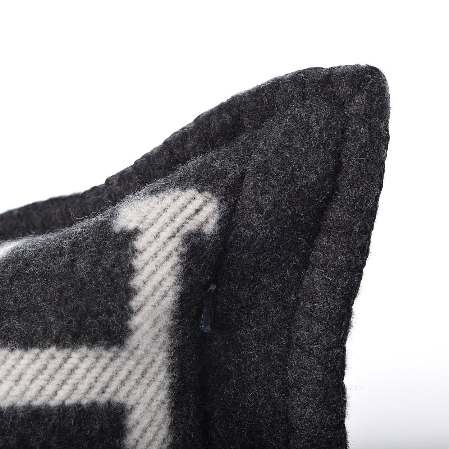 Wool Cashmere Avalon Pillow PM Ecru Gris Fonce