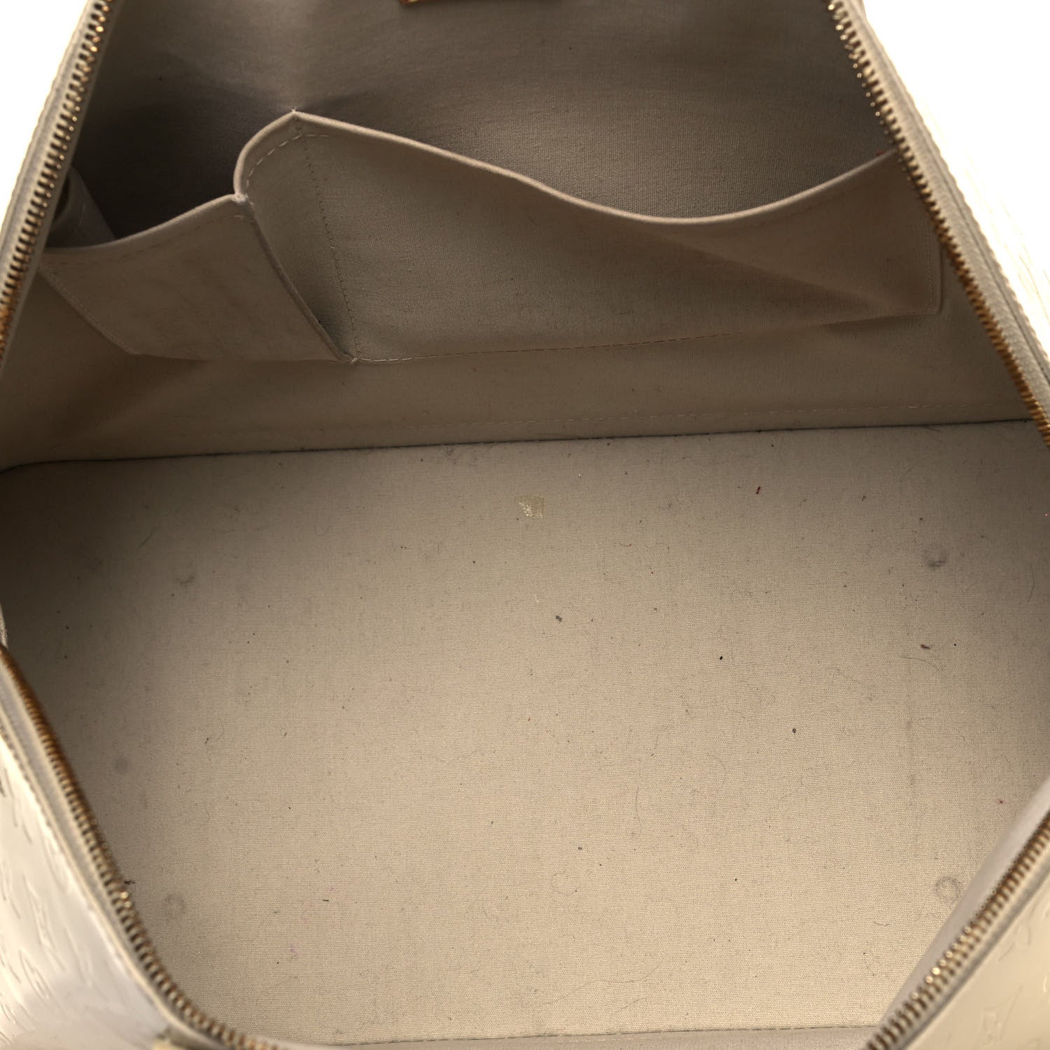 Louis Vuitton Vernis Alma GM Beige Poudre 5 of 20