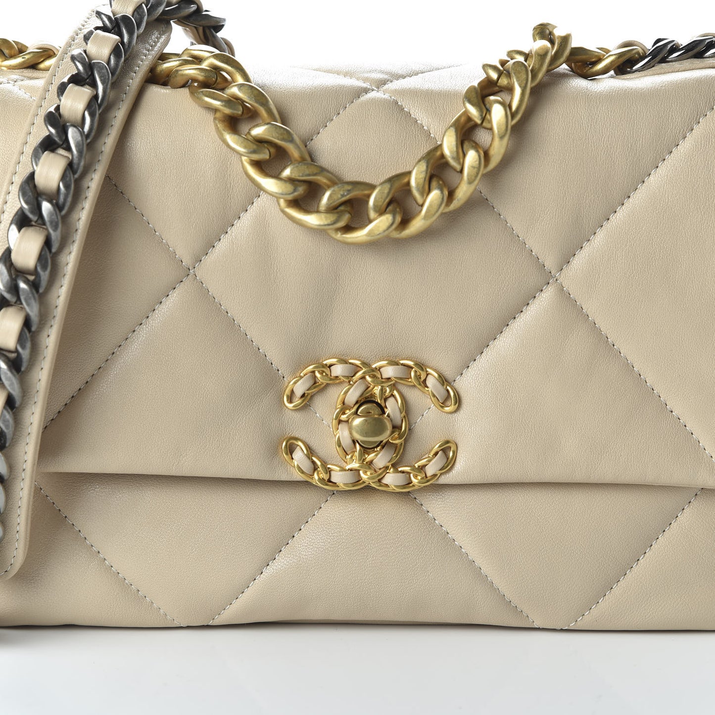 Lambskin Quilted Medium 19 Flap Light Beige