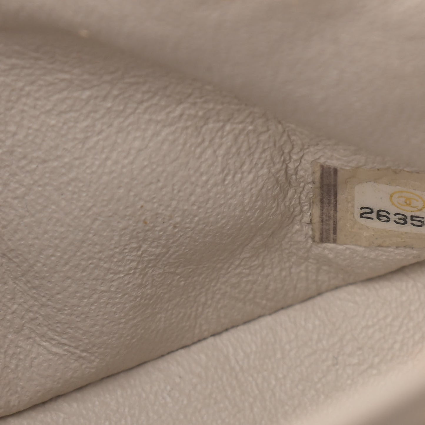 Caviar Quilted Medium Double Flap Ivory