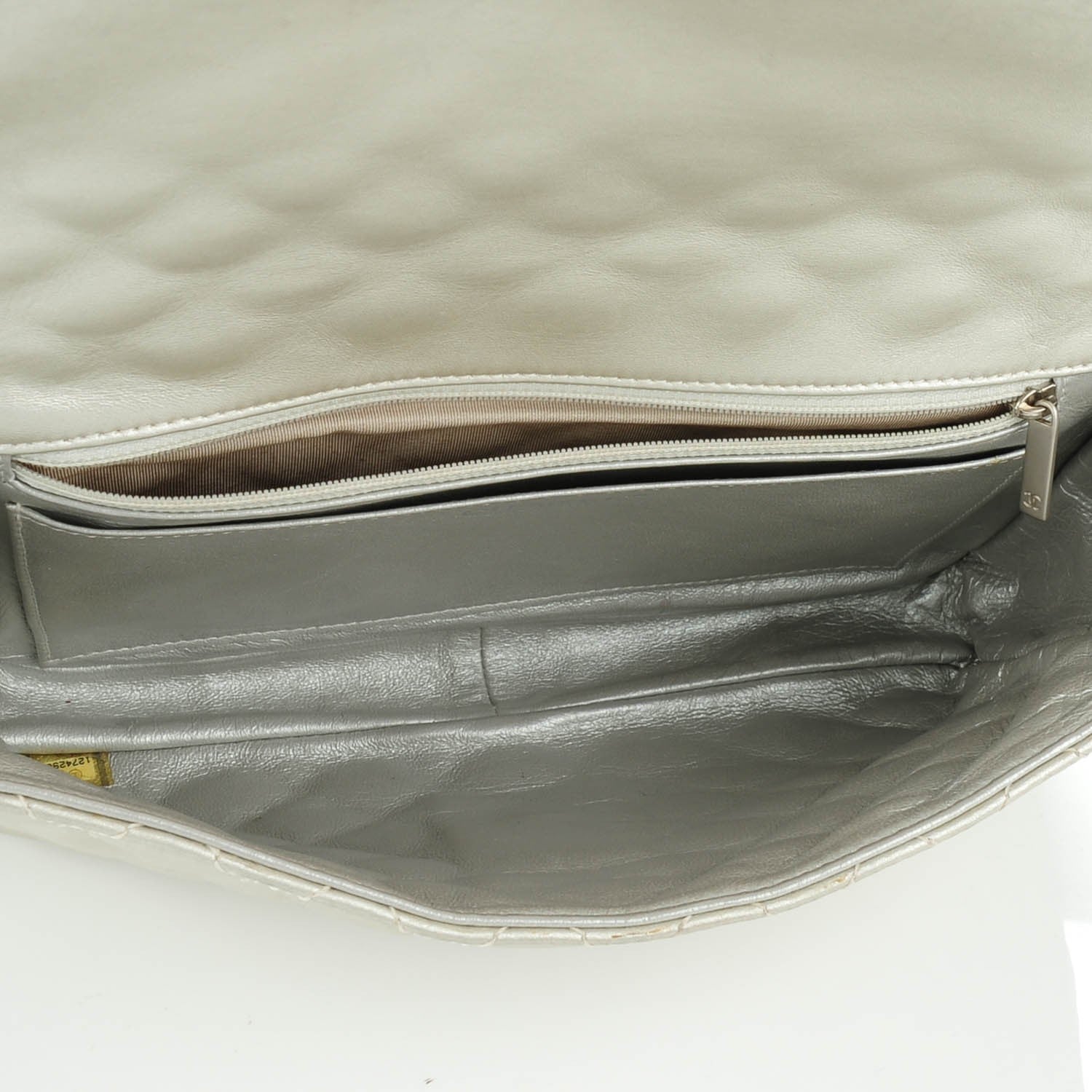 Chanel Metallic Calfskin Quilted 2.55 Reissue Clutch Silver 5 of 7
