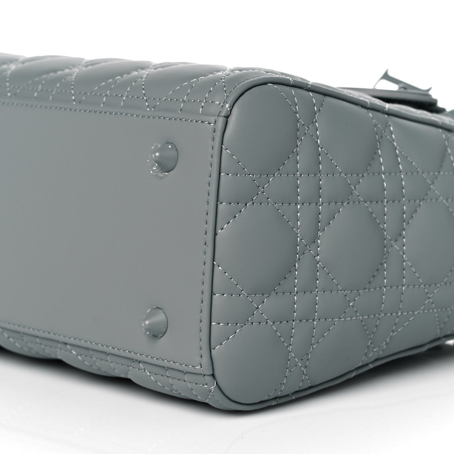 Ultra Matte Calfskin Cannage Medium Lady Dior Grey Stone
