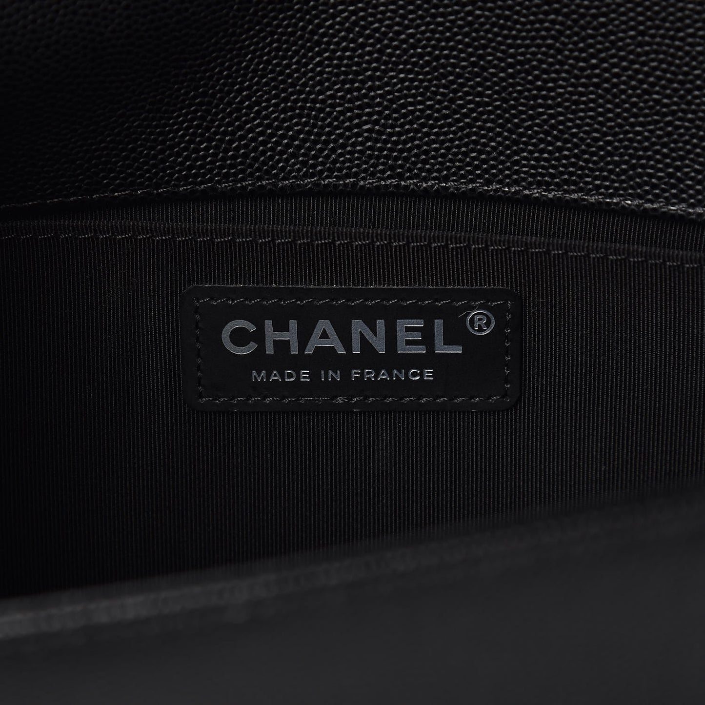 Caviar Quilted Medium Boy Flap Black