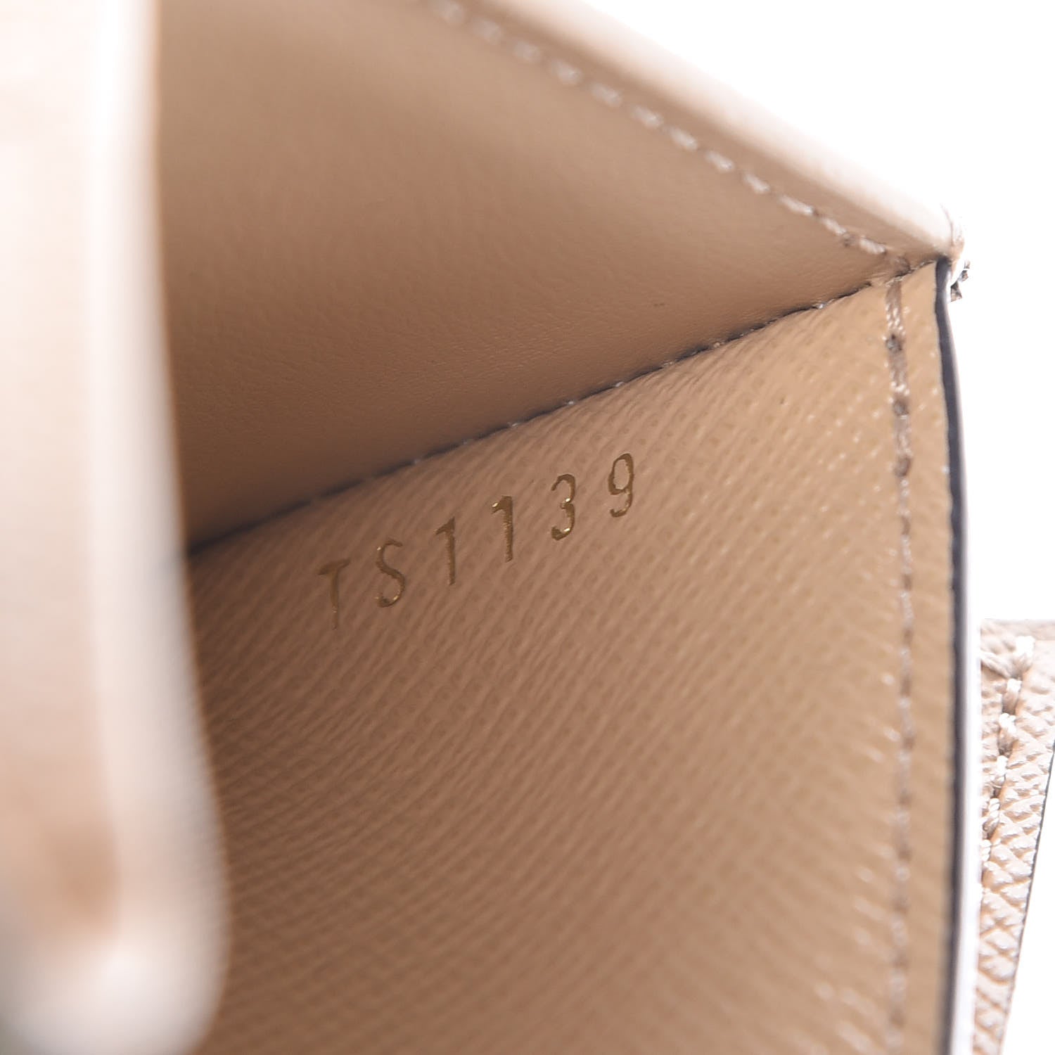 Louis Vuitton Monogram Giant Zoe Wallet Kaki 7 of 7