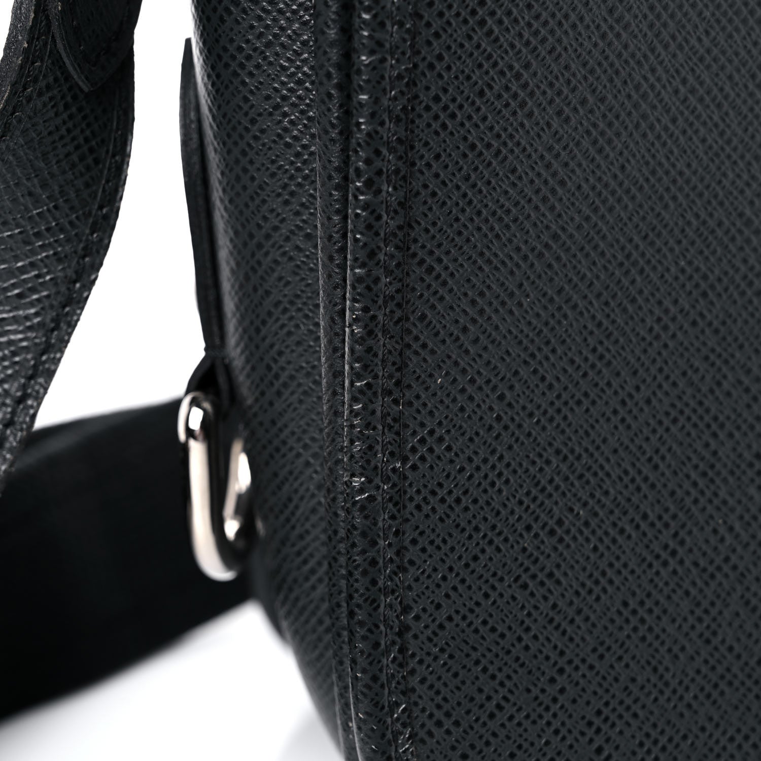 Louis Vuitton Taiga Andrei Ardoise 16 of 21
