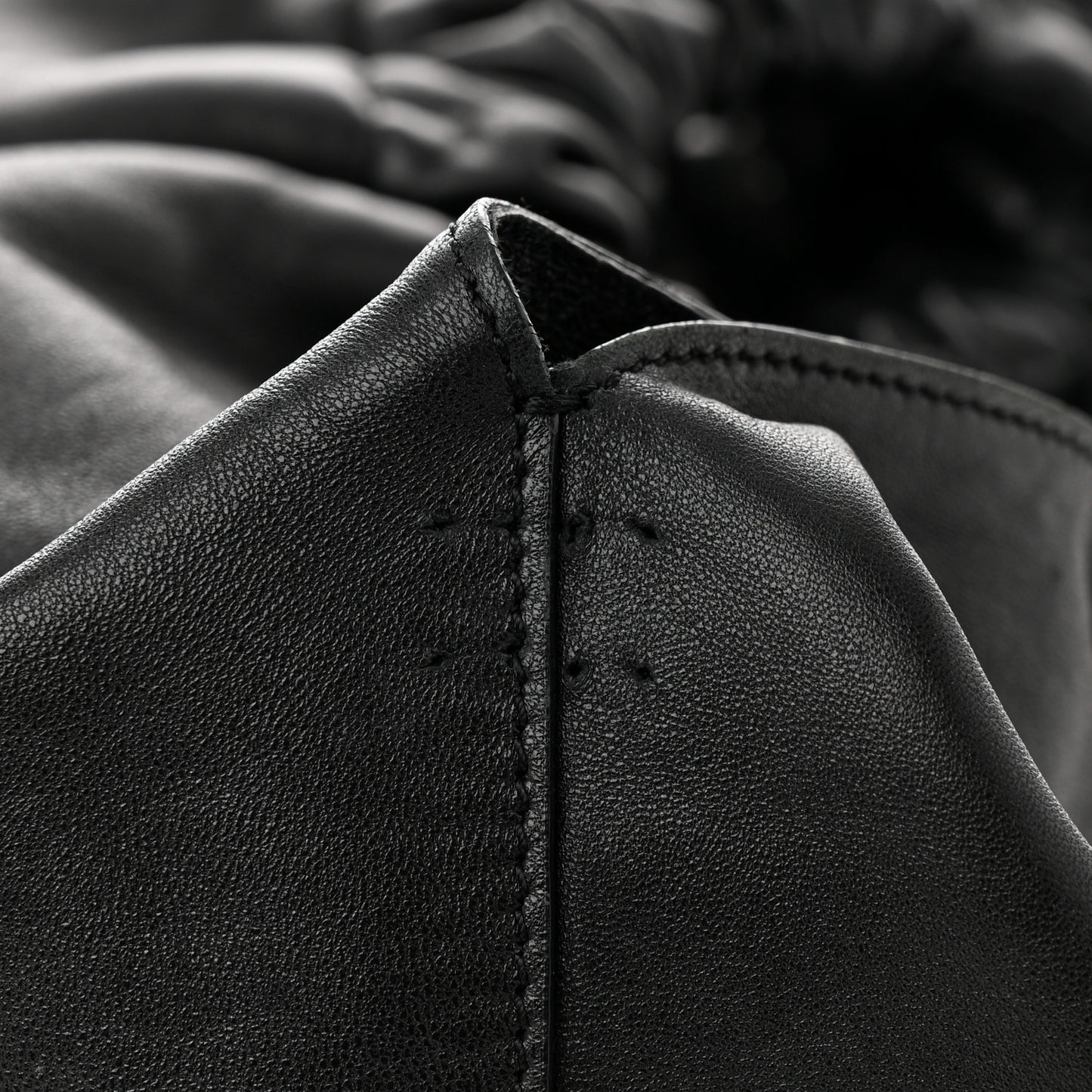 Calfskin Double Circle Bag Black