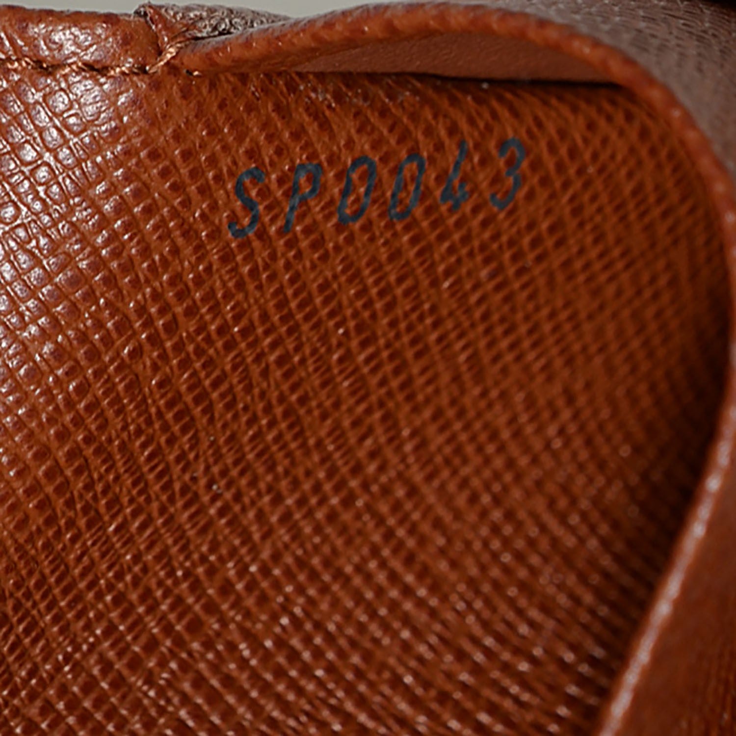 Louis Vuitton Monogram Porte Papier Zippe Wallet 7 of 7