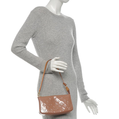Louis Vuitton Vernis Pochette Accessories NM Rose Velours 2 of 7