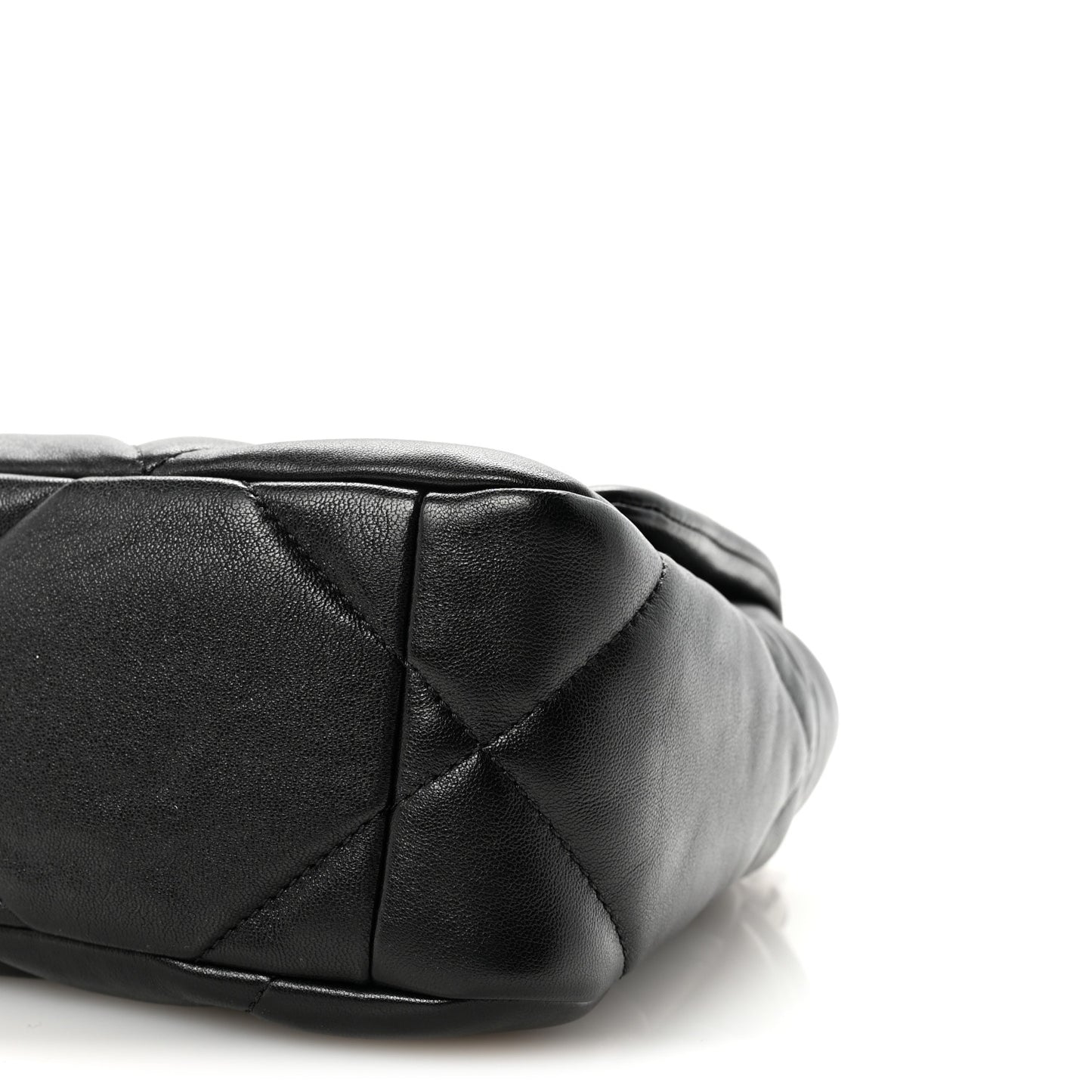 Lambskin Quilted Medium Chanel 19 Flap Black