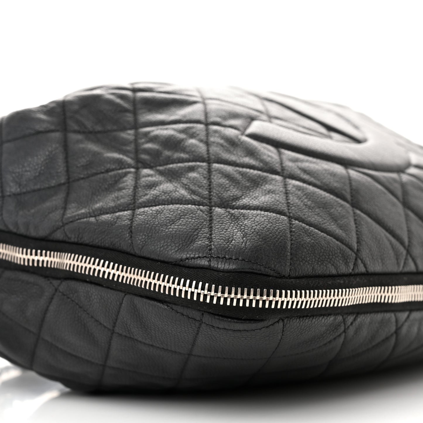 Caviar Quilted Expandable Zip Shoulder Bag Black