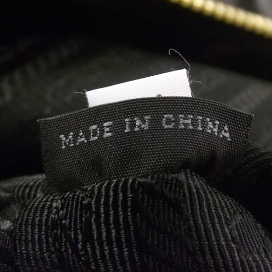 Vitello Shine Buckle Shoulder Bag Black