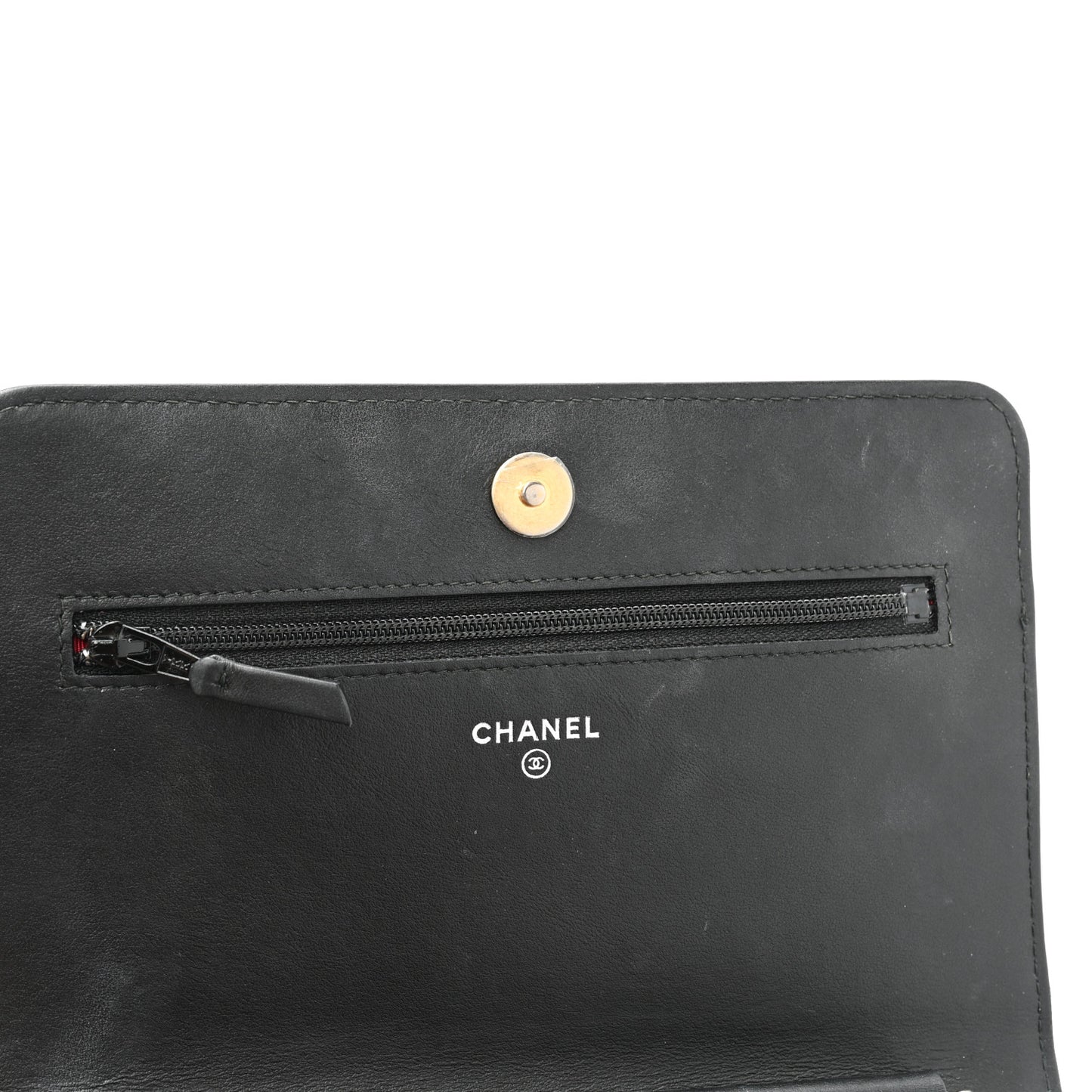 Aged Calfskin Quilted Gabrielle Wallet On Chain WOC Beige Black