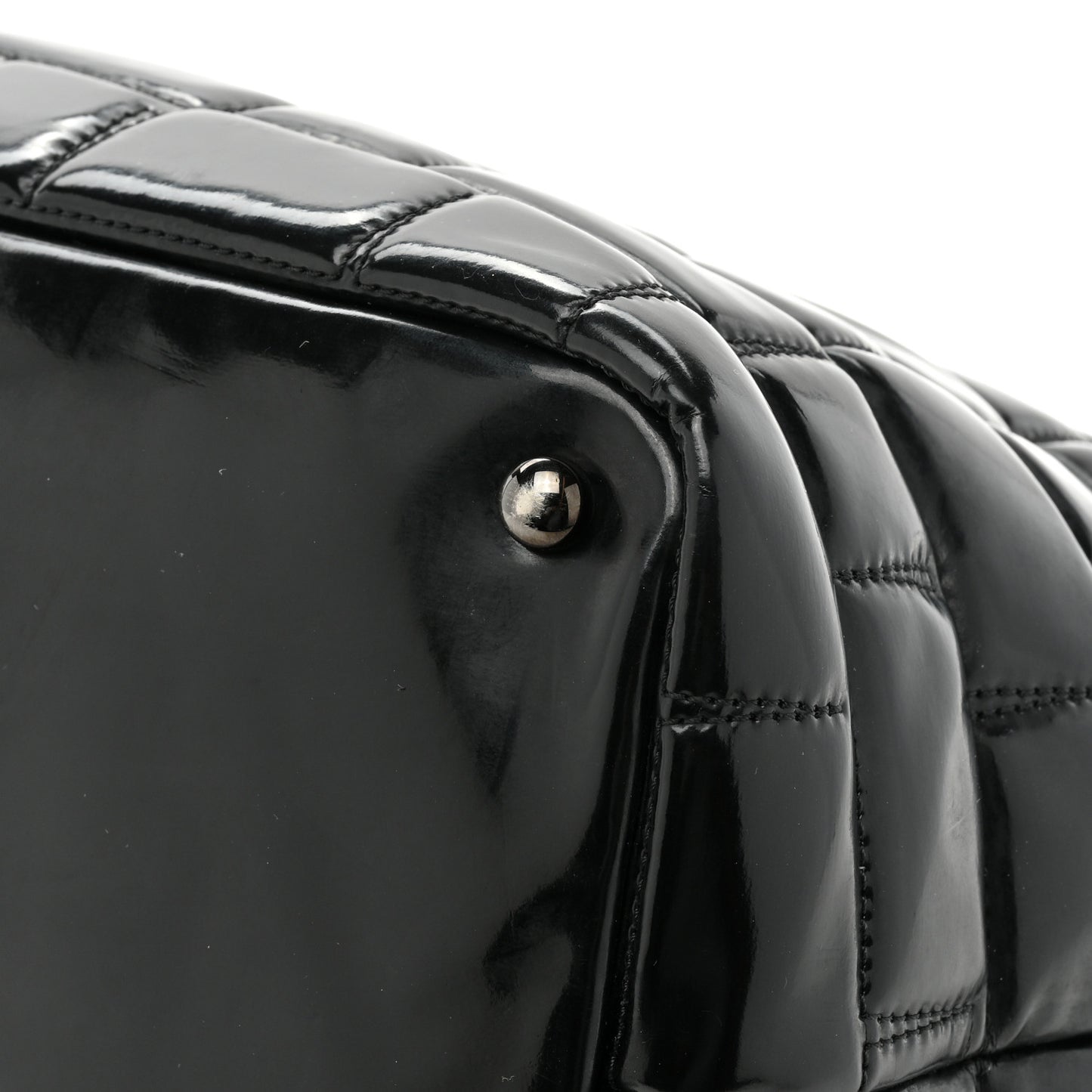 Vinyl Quilted Frozen Shopping Tote Black