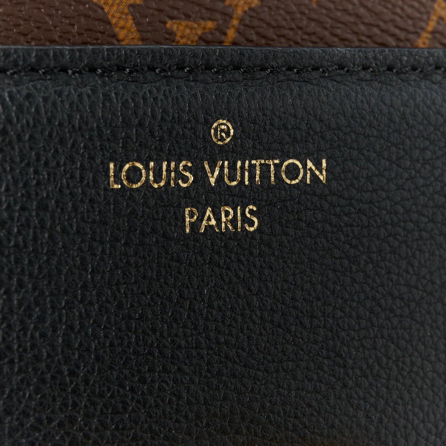 Monogram Victoire Black