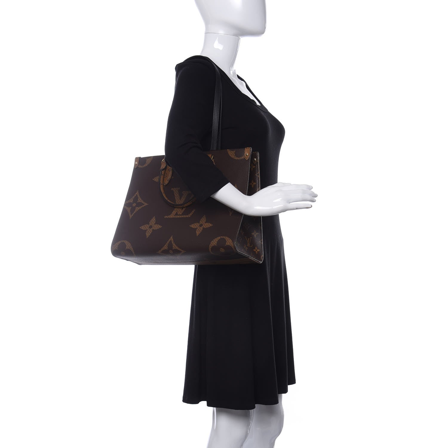 Louis Vuitton Reverse Monogram Giant Onthego MM 2 of 11