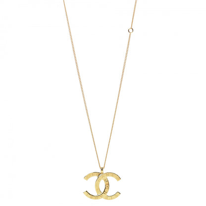 Chanel Metal CC Paris Button Necklace Gold 1 of 6