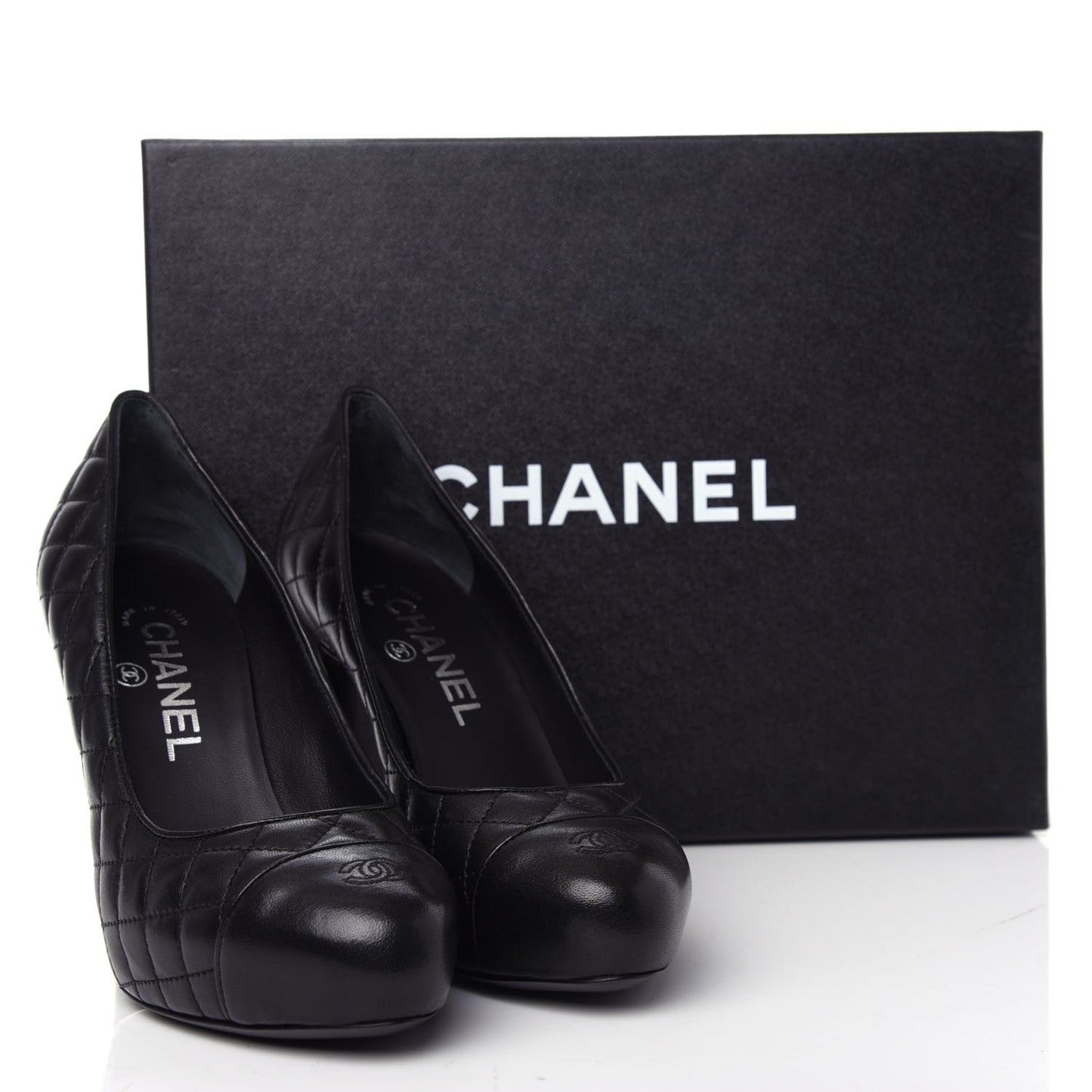 Lambskin Quilted CC Cap Toe Pumps 35.5 Black